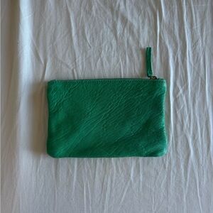 PRIMECUT BAGS green leather zipper pouch